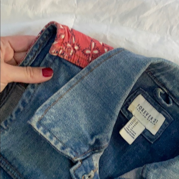 Cute jean vest | Forever 21 - Picture 4 of 5